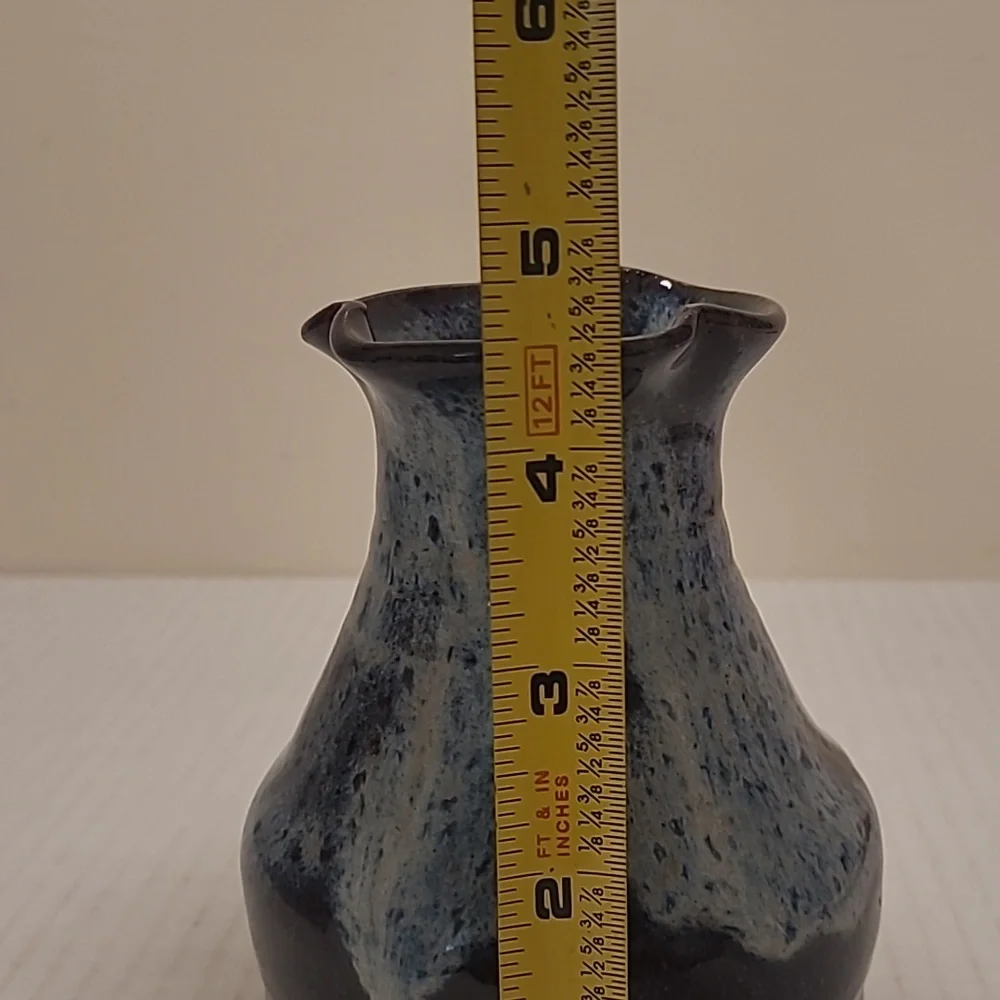 Beautiful Signed Pottery Vase